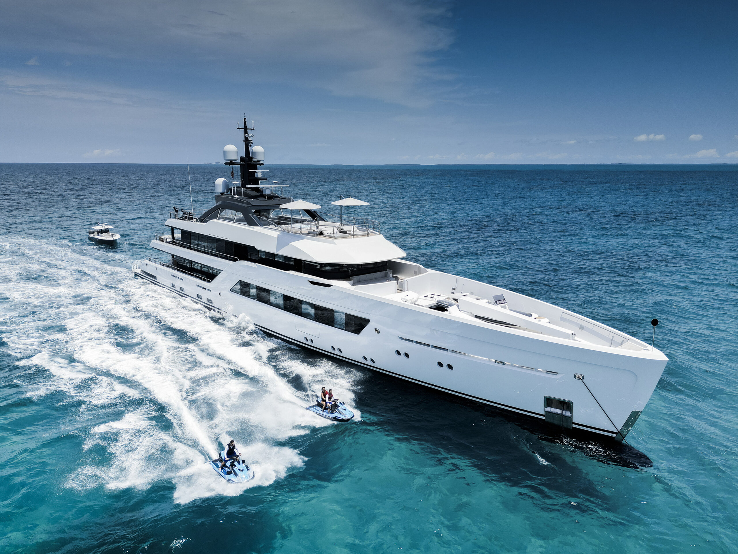 The Entourage: How to charter a yacht in style