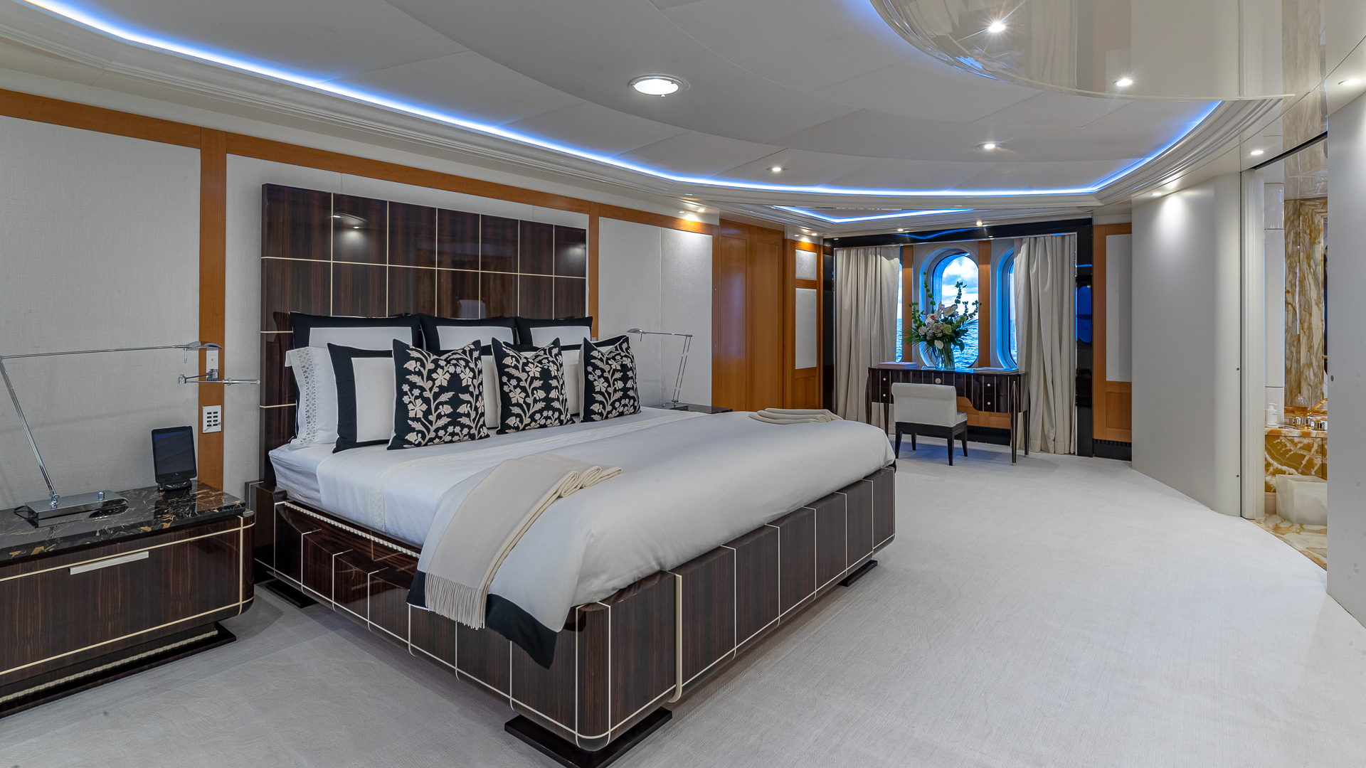 MARGUERITE owner's suite