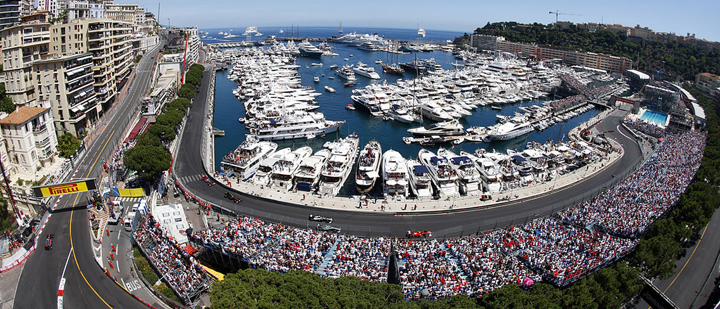 Enjoy the sights and sounds of th Formula 1 dockside