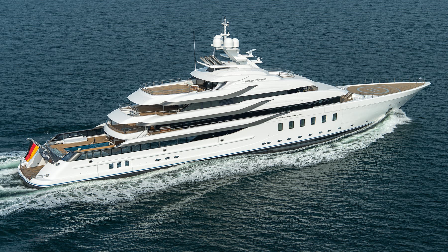 luxury yacht agency