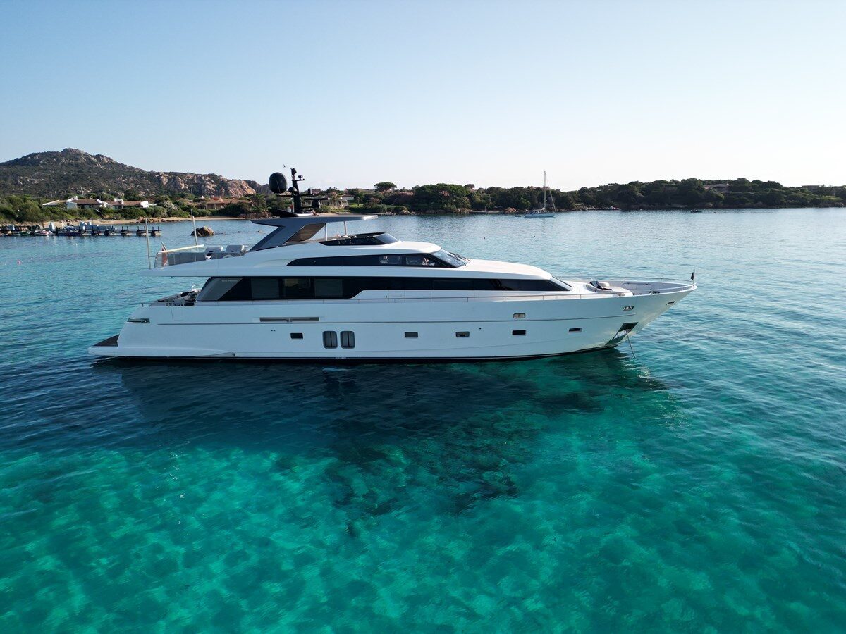 96ft SANLORENZO YACHTS yacht AMAN – SL96 u2014 exterior