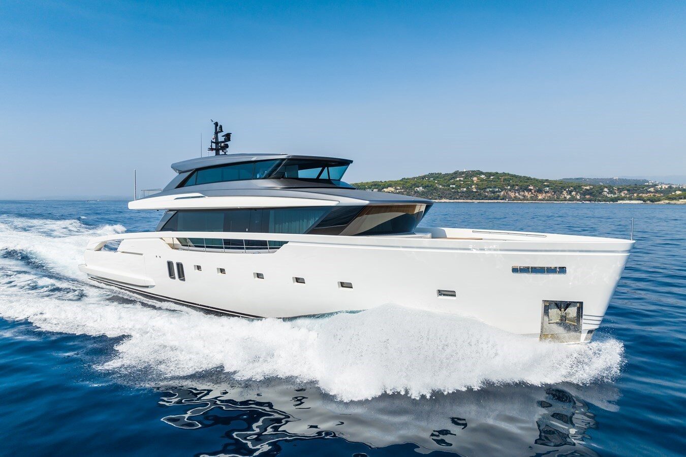 112ft SANLORENZO YACHTS yacht AMI u2014 exterior