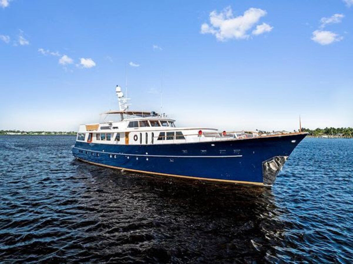 108ft BURGER BOAT COMPANY yacht CHANTICLEER u2014 exterior