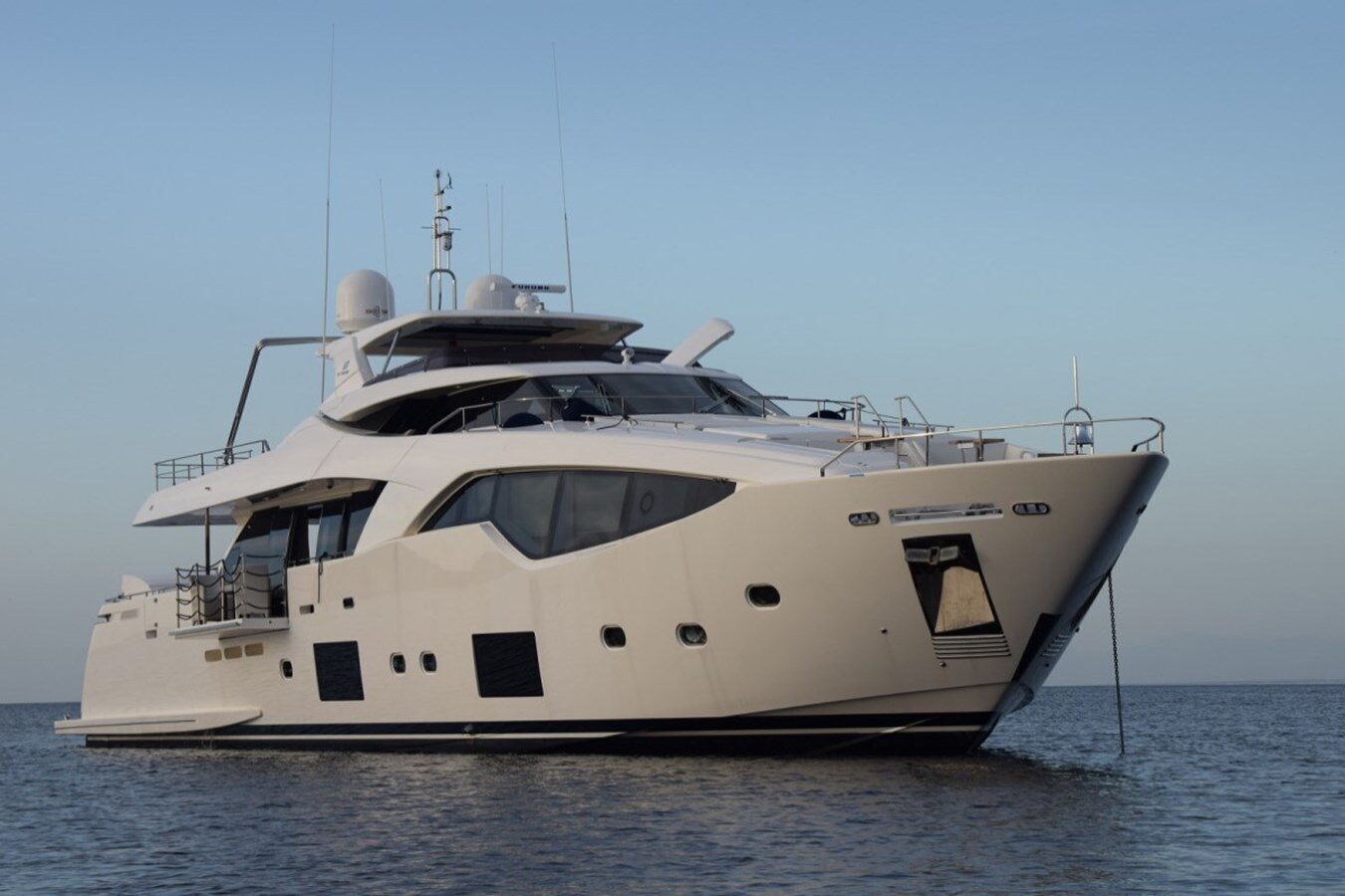 108ft FERRETTI CUSTOM LINE yacht HAPPY 2 u2014 exterior