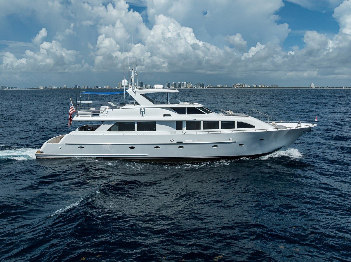 98ft WESTPORT - WESTBAY yacht HARD TIMES u2014 exterior