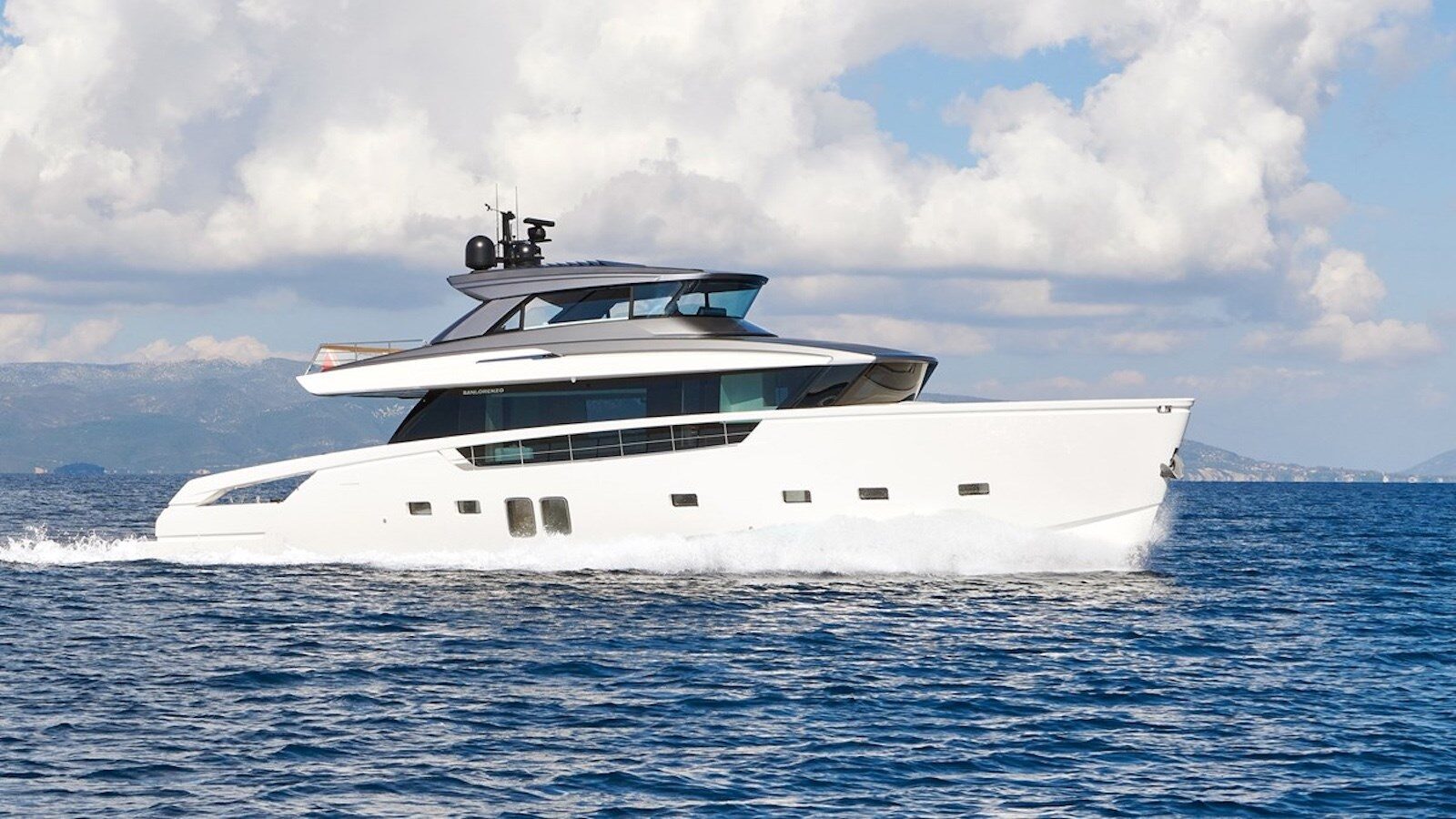 78ft SANLORENZO YACHTS yacht SAHASA I u2014 exterior