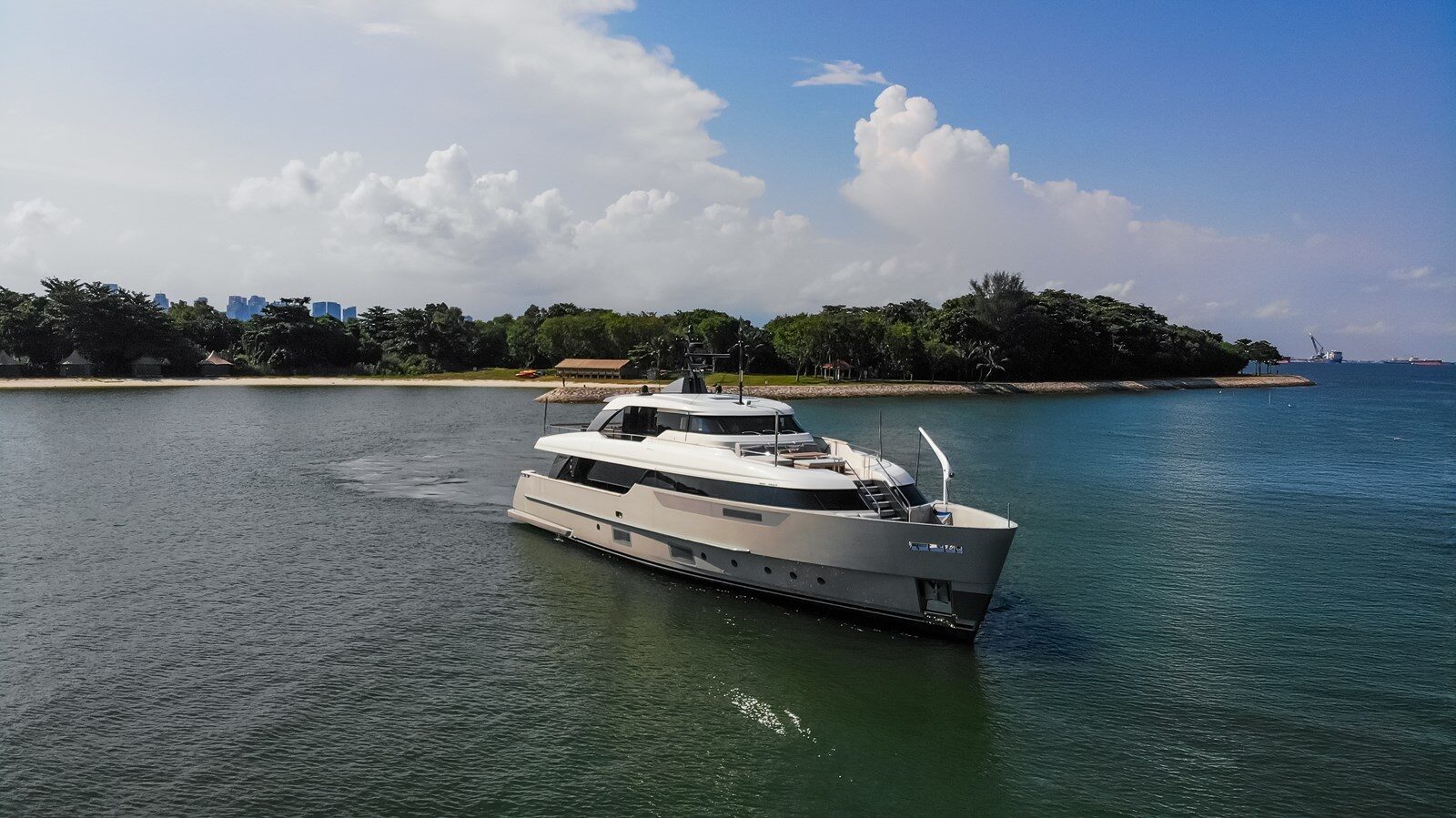 95ft SANLORENZO YACHTS yacht SANLORENZO SD96 u2014 exterior